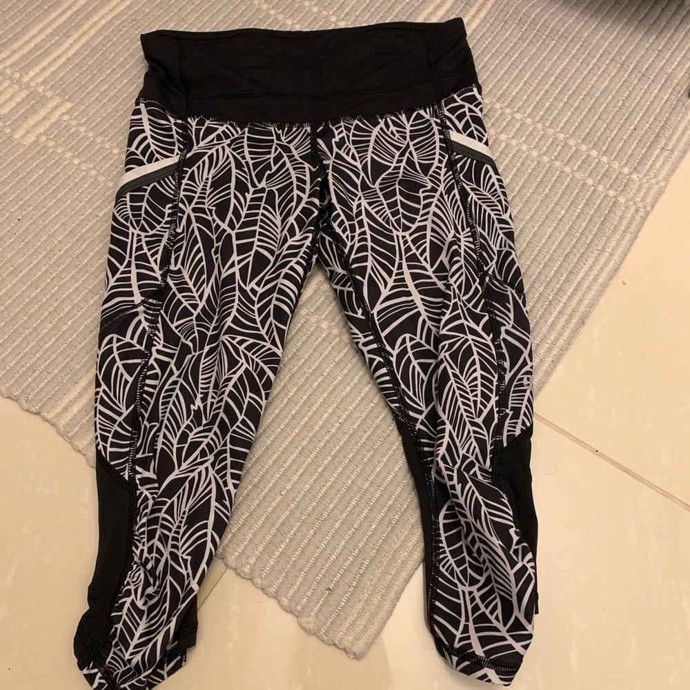 Lululemon Capri leggings sz 4